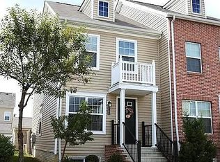 8285 Bruntsfield Rd, Columbus, OH 43235
