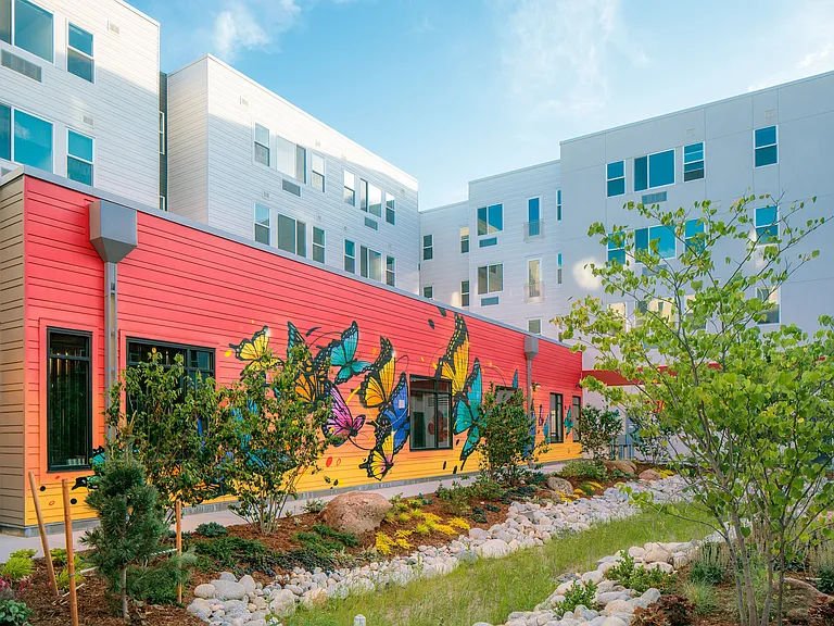 Vina Apartments — Photo 11
