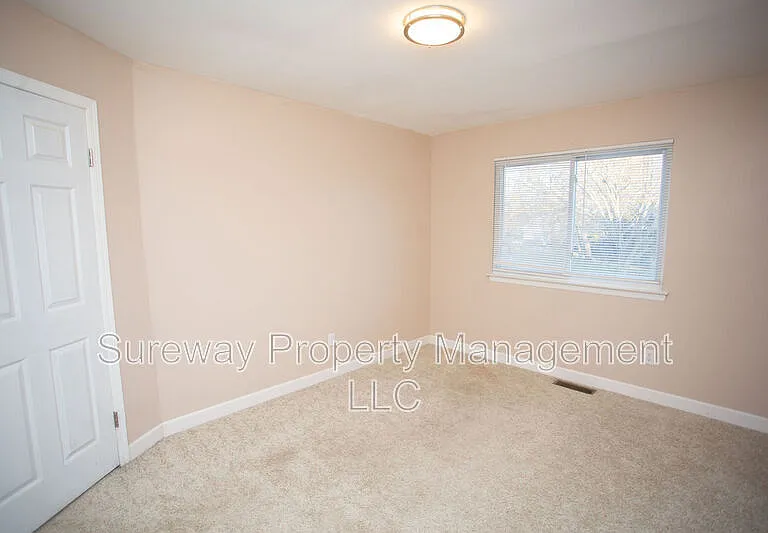 7 Curry Ct — Photo 50