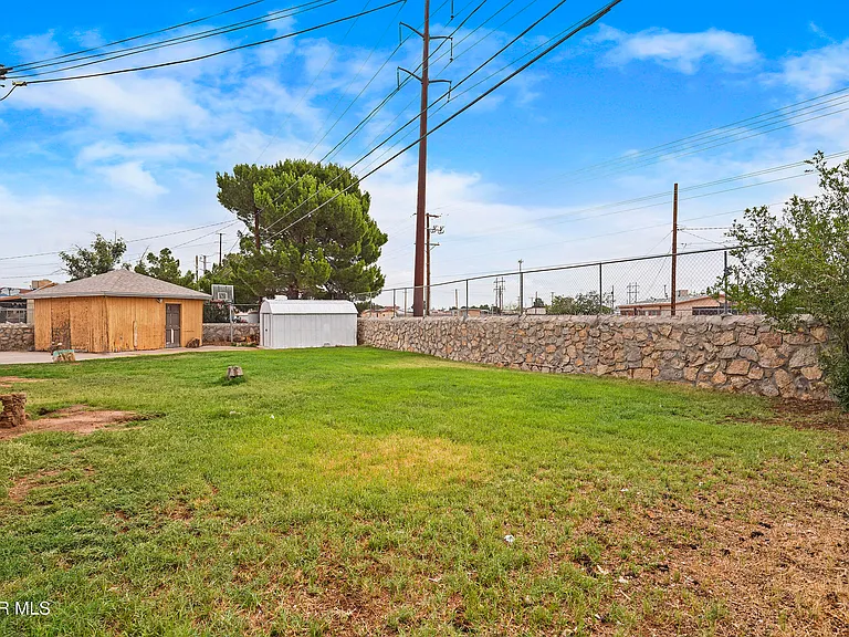 10372 Shenandoah St — Photo 30