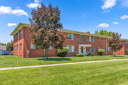 23045 Kelly Rd #9 Photo 1