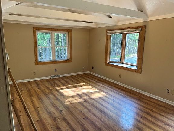3rd image of 10287 Orchard Dr
