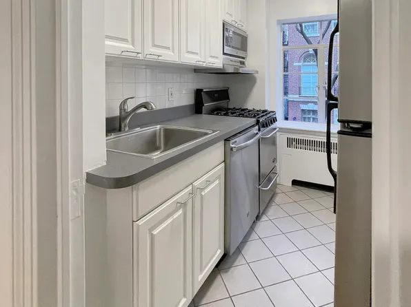 50 East 78th Street image 1 of 6