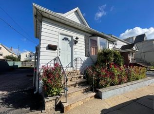 21 Lizette St #2, Garfield, NJ 07026