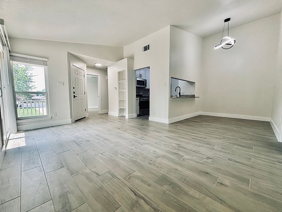 Living room 1