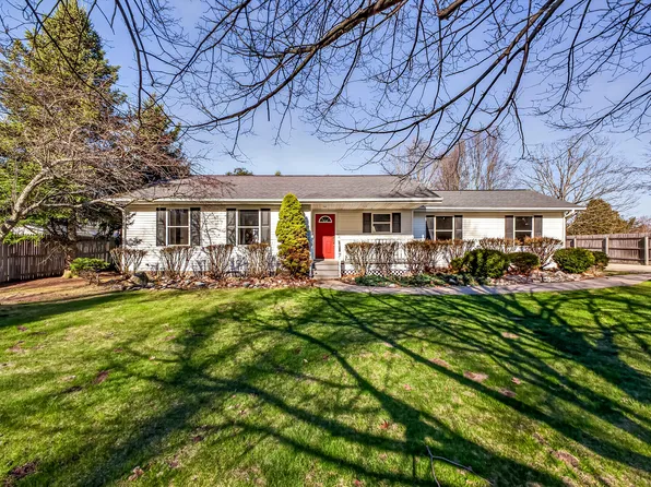 7947 S Marlene Dr, Rothbury, MI 49452