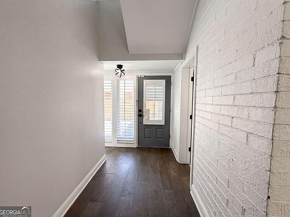 5th image of 215 Camden Rd NE