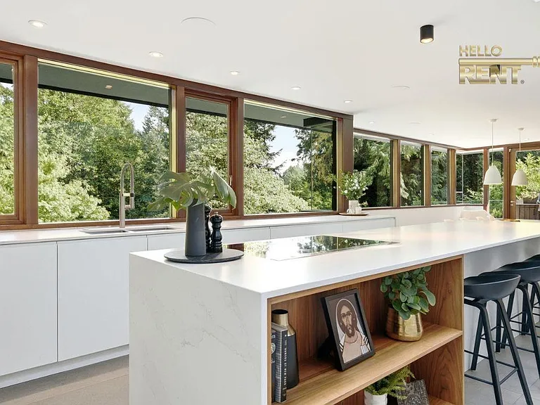 6510 Madrona Cres — Photo 13