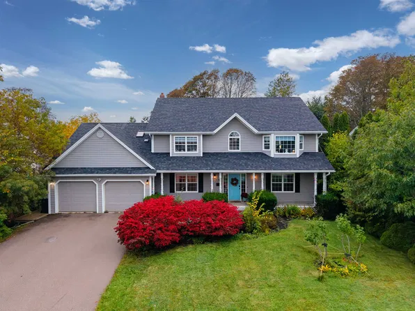 31 Sidmount Ave, Charlottetown, PE C1A 2H2