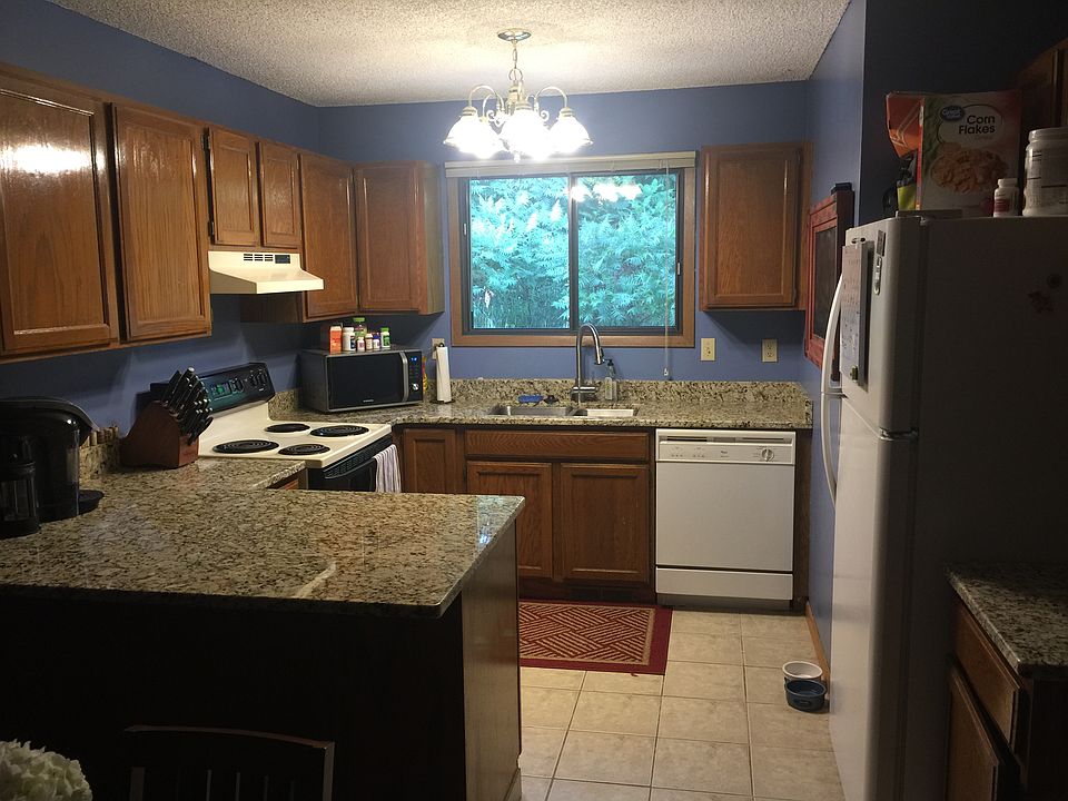 1st image of 7612 Vinewood Ct N