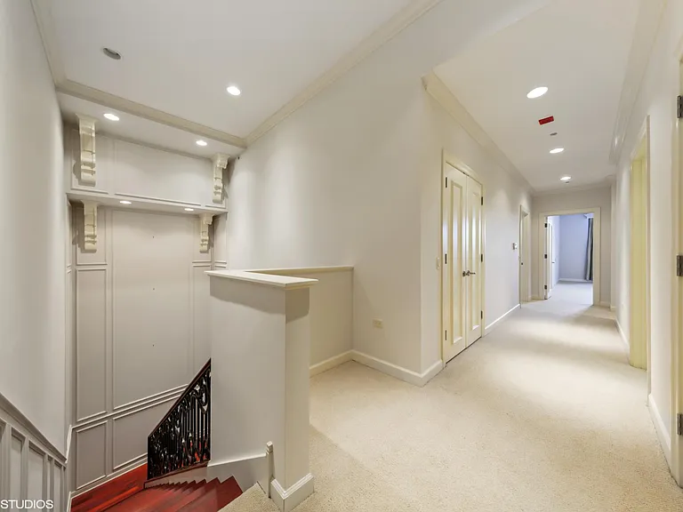 310 S Michigan Ave #202 — Photo 10