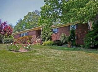 7 Margate Ln, Hendersonville, NC 28739