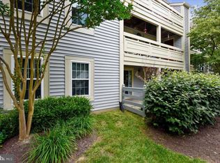 2220 Springwood Dr #102-B, Reston, VA 20191