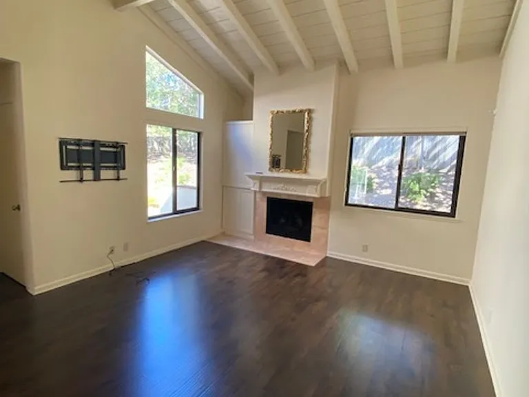 707 Timber Trl — Photo 4