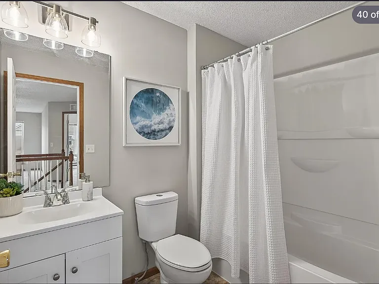 5055 Holly Ln N #4 — Photo 3