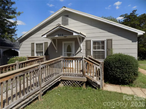 204 Church St, Cramerton, NC 28032