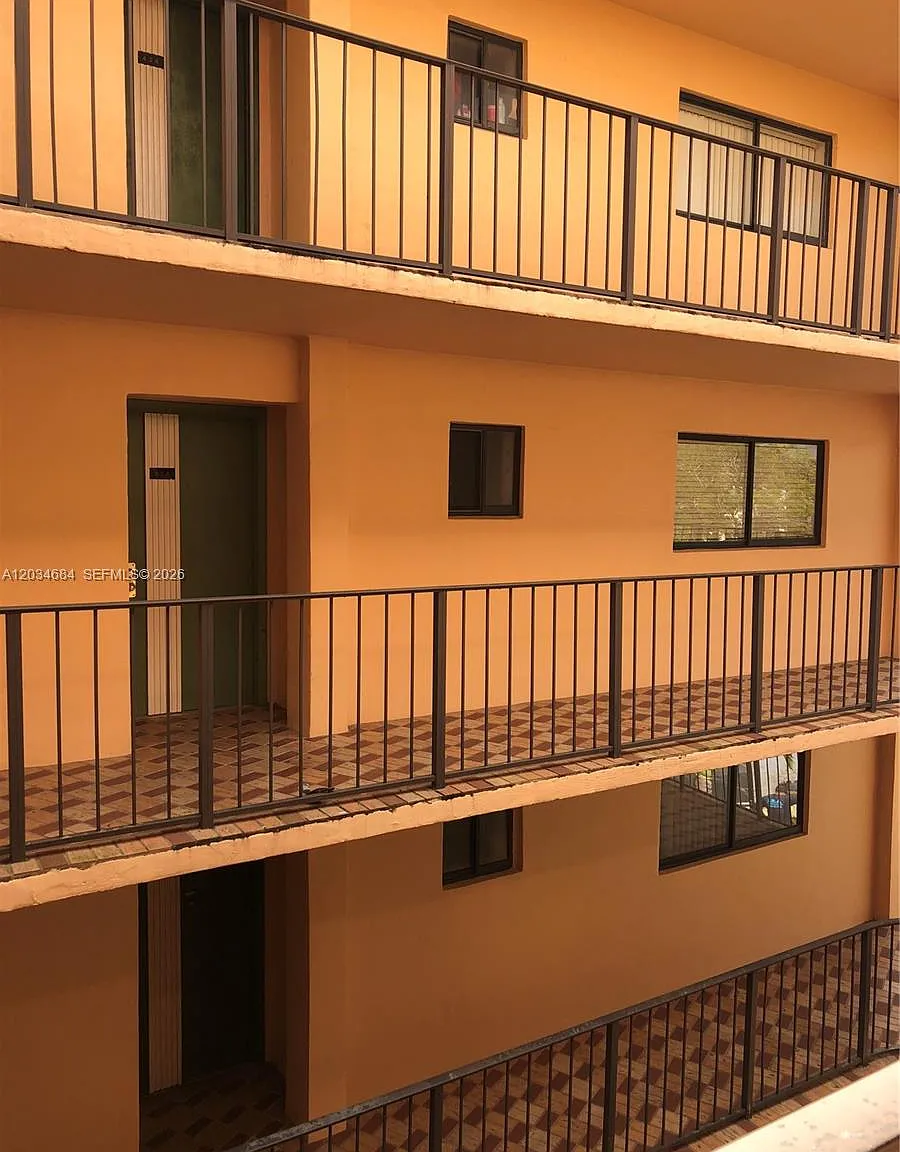 The Horizons West Condo # — Photo 3