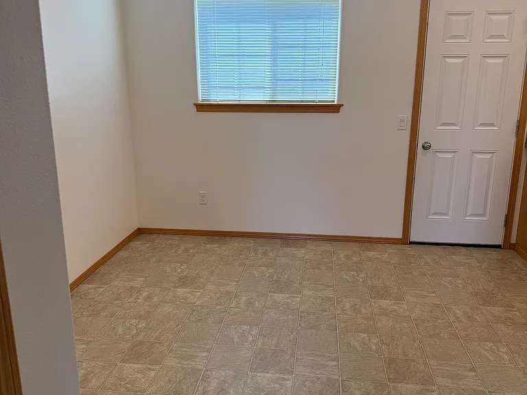 Johnson Pl NE — Photo 6