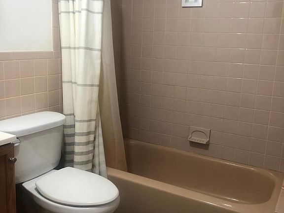 2nd image of 1367 Kearney Ave