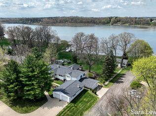 15710 Rich Ln, Hickory Corners, MI 49060