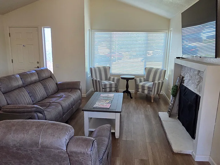 3928 Talmage Ct — Photo 4