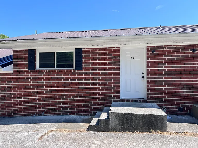 2308 Barbara Ln #V-2 — Photo 6