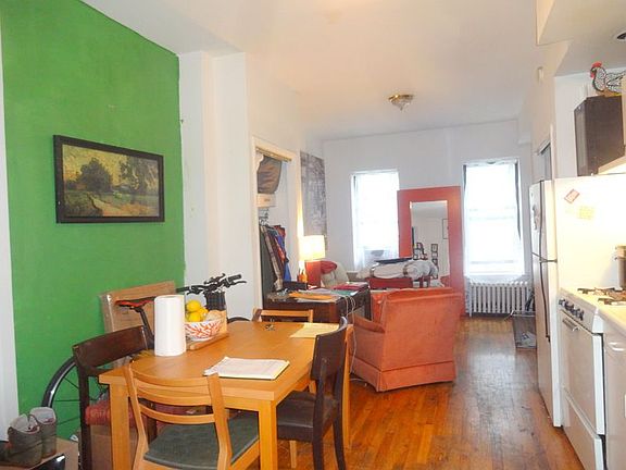 2nd image of 419 E 72nd St APT 15