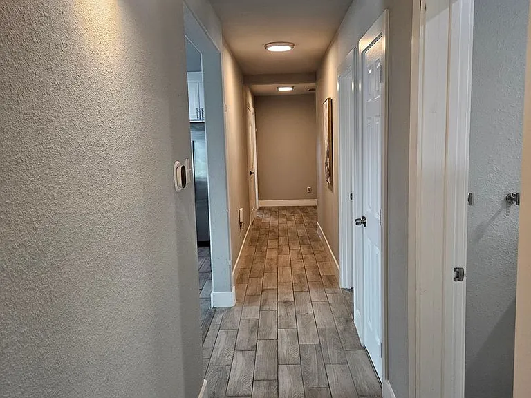 235 W Woodin Blvd — Photo 15