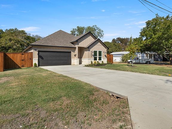 3rd image of 2507 Picadilly Blvd