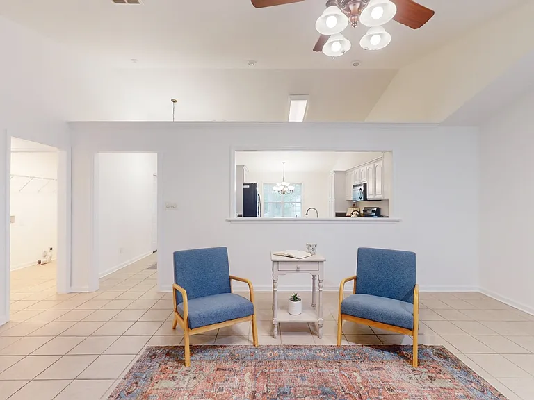 119 Celeste Ct — Photo 14