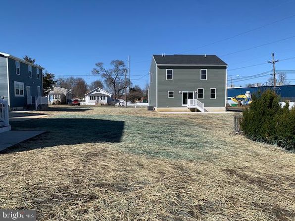 190 High St, Glendora, NJ 08029