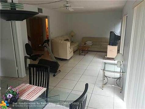 1st image of 3201 Bayview Dr APT B