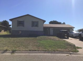 2406 Ridgeway Ave, Oskaloosa, IA 52577