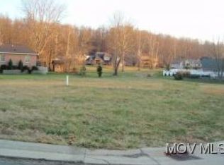 Alexander Dr, Williamstown, WV 26187