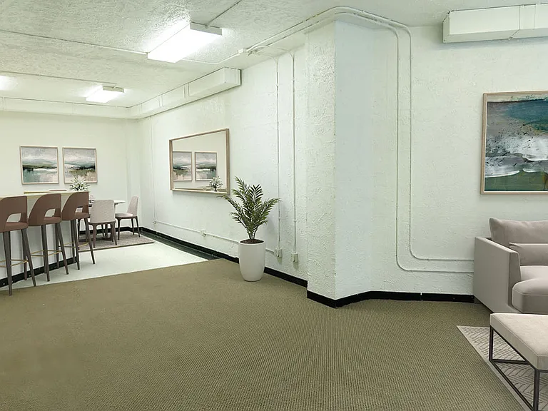 2935 N East St #D — Photo 5