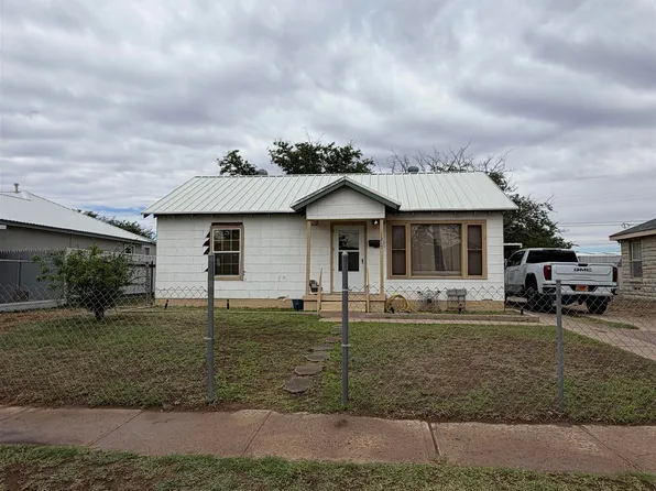 1217 S Selman St, Hobbs, NM 88240
