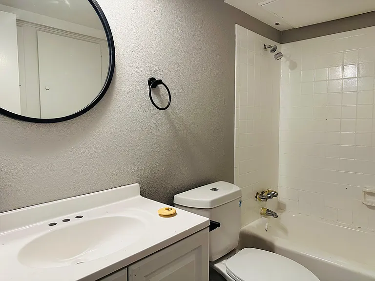The Place at Baytown — Photo 16