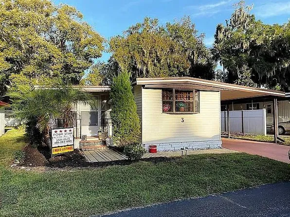 3 Coachlight Ct, Daytona Beach, FL 32119