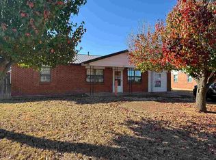 203 Maple St, Elgin, OK 73538