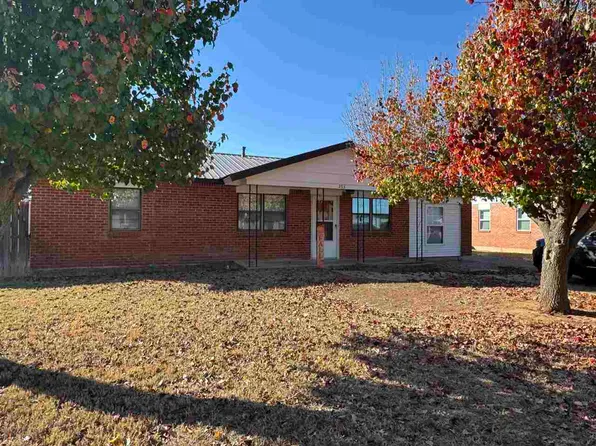 203 Maple St, Elgin, OK 73538