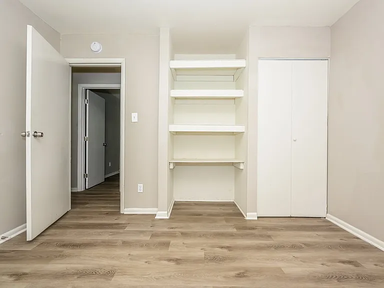 729 Blueridge Dr — Photo 12