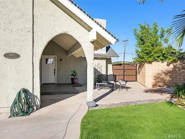 5971 Paradise Cir, Cypress, CA 90630