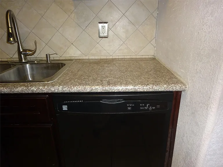 3242 Kilgore St — Photo 9