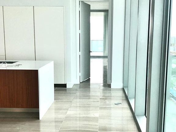 4th image of 6901 Collins Ave Unit 1001