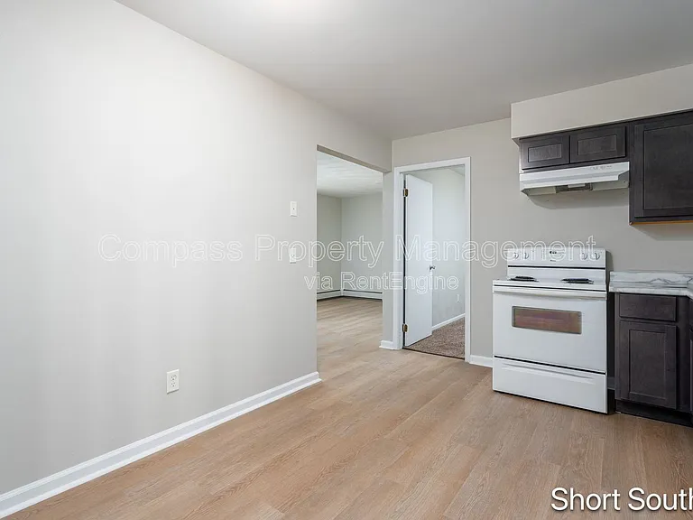 Lakewood Apartments — Photo 49