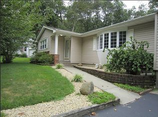 11 New Castle Ct, Toms River, NJ 08753