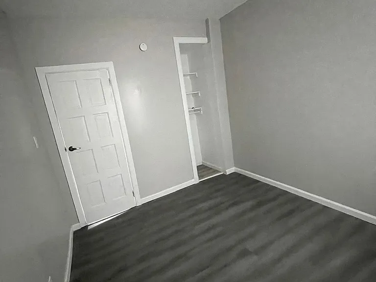 1001 Mathews Ave #1 — Photo 9