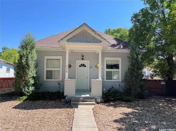 214 Marsh STREET, Maple Creek, SK S0N 1N0