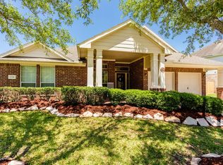 2316 Bending Spring Dr, Pearland, TX 77584