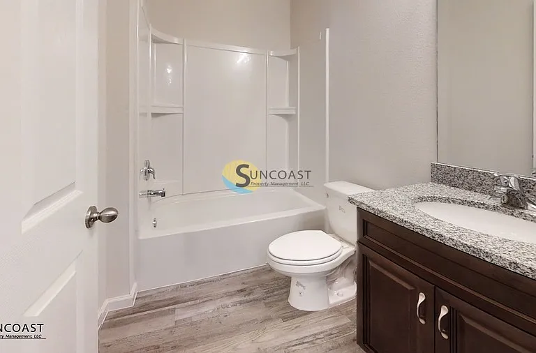 8 Union Ct #B — Photo 11